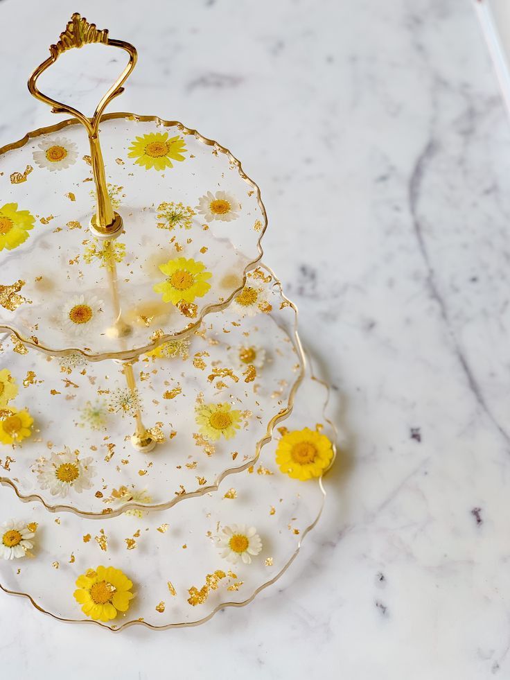 ستاند تقديم ريزن بطبقتين بالورد الطبيعي – هاند ميد