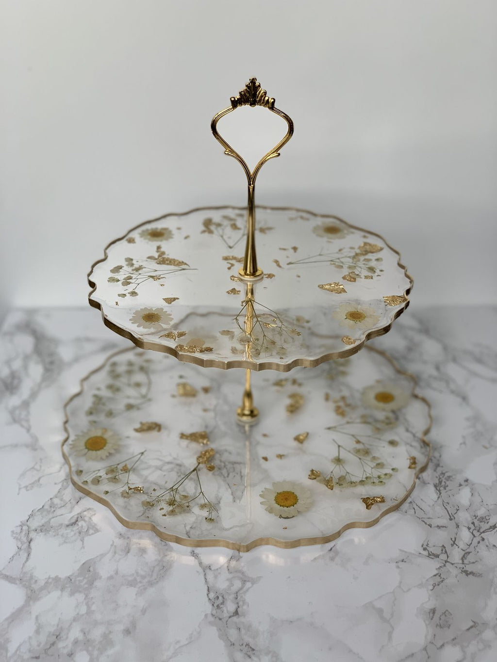 ستاند تقديم ريزن بطبقتين بالورد الطبيعي – هاند ميد